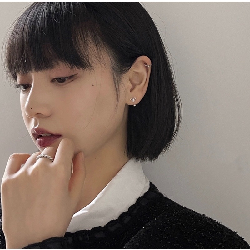 1 chiếc Khuyên tai nơ bi xinh /jesse store