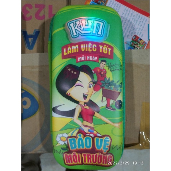 Hộp bút kun