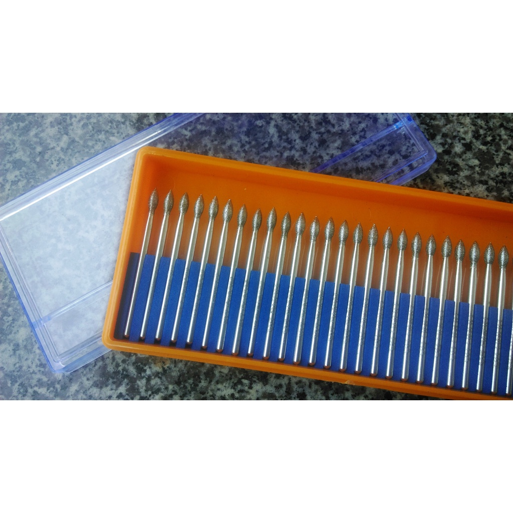 Mũi mài kim cương Đài Loan không đen sứ loại cây lẻ