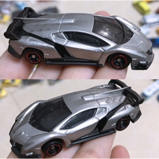 Oto đồ chơi tomica