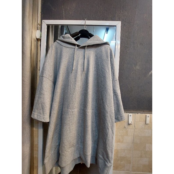 Áo hoodie tay ngắn có mủ hiệu GU hàng VNXK