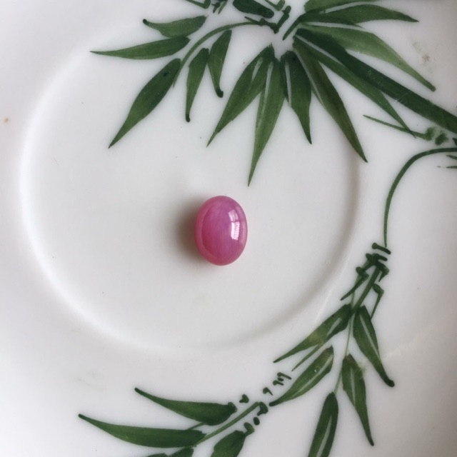 Mặt đá Ruby Lục Yên nhỏ xinh thích hợp nhẫn nữ
