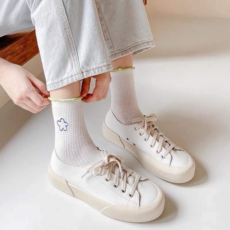 Vớ tất thêu hoa pastel
