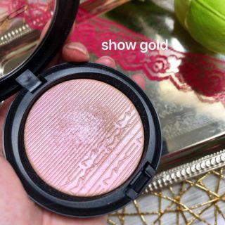 Phấn HIGHLIGHT MAC SHOW GOLD
