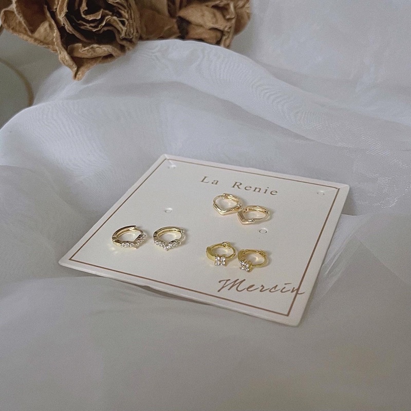 Khuyên tai mini hoop 𝐥𝐚𝐫𝐞𝐢𝐧.𝐚𝐜𝐜𝐞𝐬𝐬𝐨𝐫𝐢𝐞𝐬
