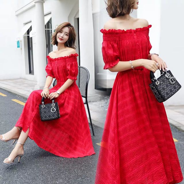 Đầm xoè bẹt vai dúng nổi