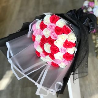 Bó hoa sáp 3 màu hồng.đỏ trắng 30 bôbg