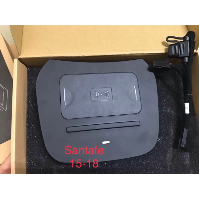 SẠC KHÔNG DÂY SANTAFE 2017