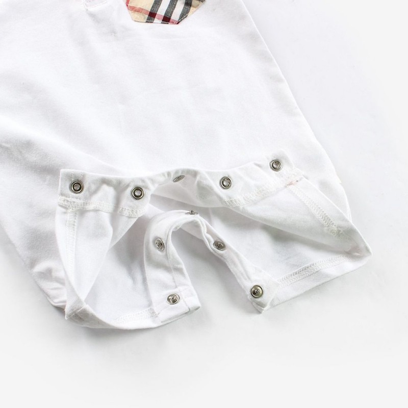 Bộ bodysuit kèm yếm phối sọc caro phong cách thời trang mùa hè