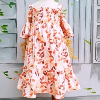 M0259_Fall Leave Dress
Chảnh vô cùng với một em váy lá bay bay cực đẹp, với gam mầu lá cổ điển trên nền kiểu dáng sang .
