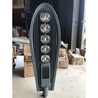 Đèn đường 250w chiếc lá thân ghi ledcom