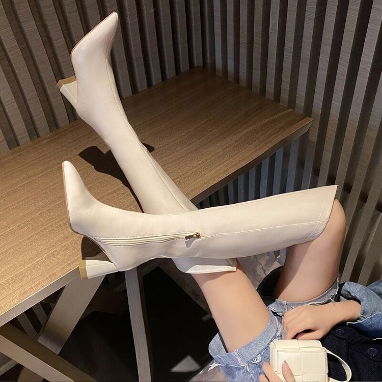 Giày Boot Cao Gót Mũi Nhọn Cao Qua Gối Thời Trang Sành Điệu