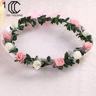 Vòng hoa đội đầu cho cô dâu