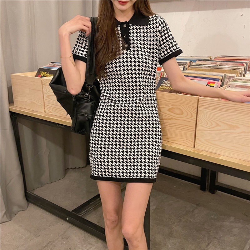 Váy IELGY tay ngắn cổ polo họa tiết kẻ caro trẻ trung cho nữ