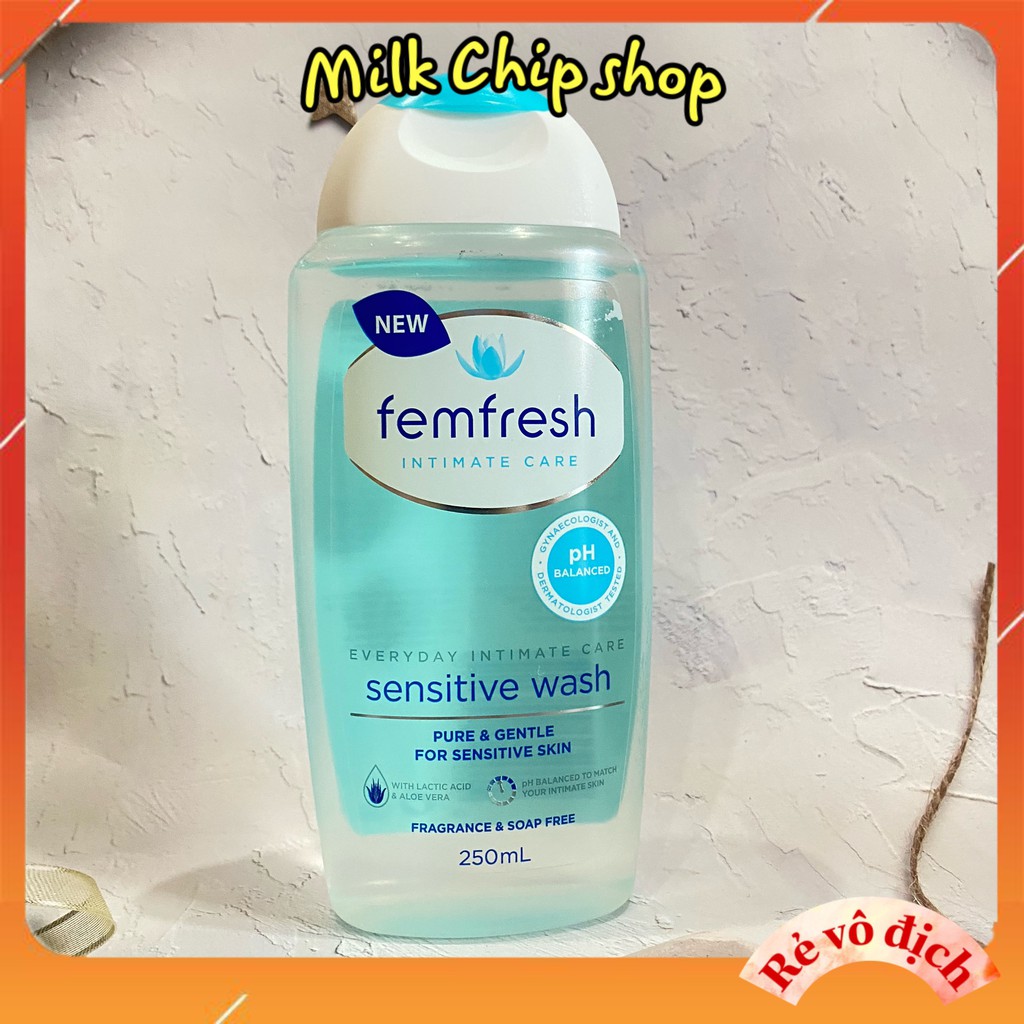 Dung dịch vệ sinh phụ nữ cho da nhạy cảm Femfresh intimate Care 250ml M003