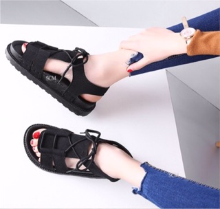 Giày sandal đế bánh mì