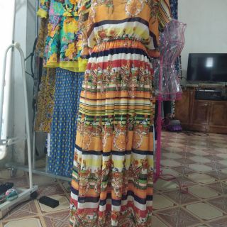 Đầm cổ điển