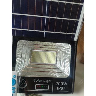 Đèn Pha Năng Lượng Mặt Trời 100W,200W. 300W Sáng, Vỏ Nhôm Đúc. Bảo hành 12 tháng. Sáng liên tục 8h-12h