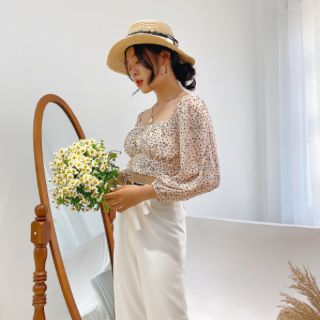 CROP TOP TAY PHỒNG BO NGỰC HOA