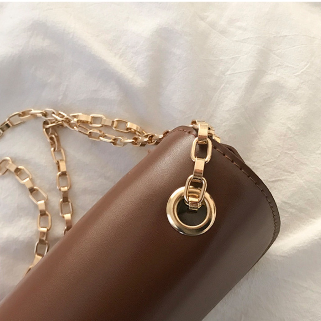 Túi Đeo Chéo Hình Chữ Nhật Phối Dây Xích Phong Cách Phương Tây La.orie - La022