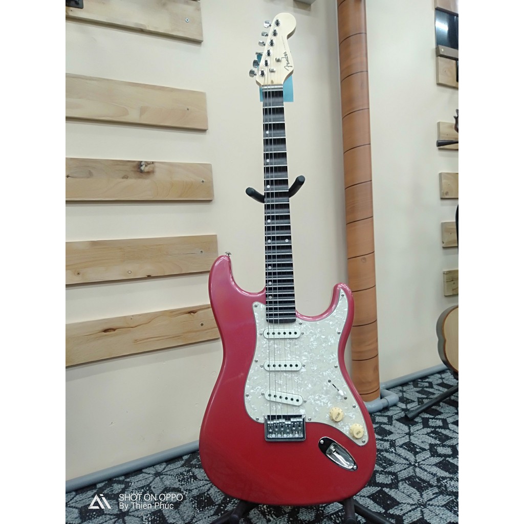 Guitar điện cổ Fender