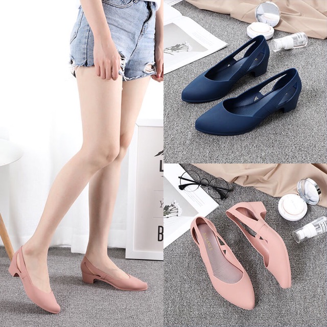 GIÀY NHỰA DẺO QUAI HẬU PHONG CÁCH THỜI TRANG QUẢNG CHÂU CAO CẤO | BigBuy360 - bigbuy360.vn