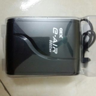 Sủi oxy bể cá êm GEX E-AIR 6000WB