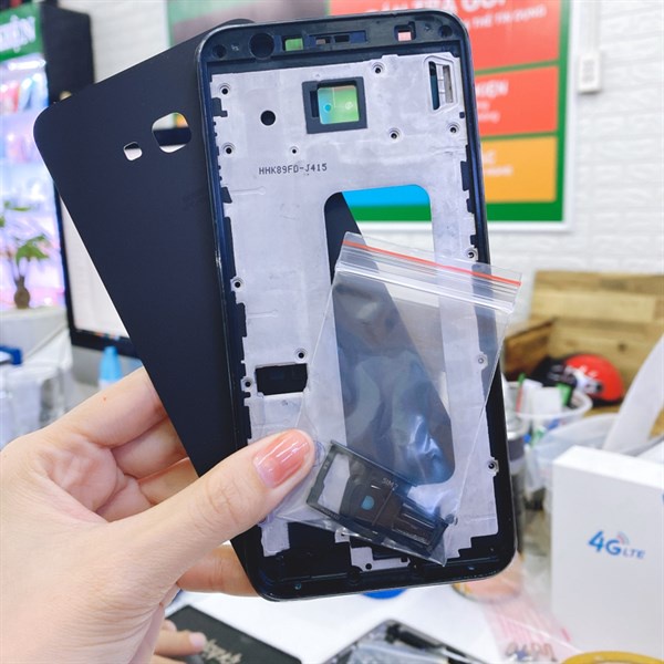 Bộ vỏ Samsung J4 Plus