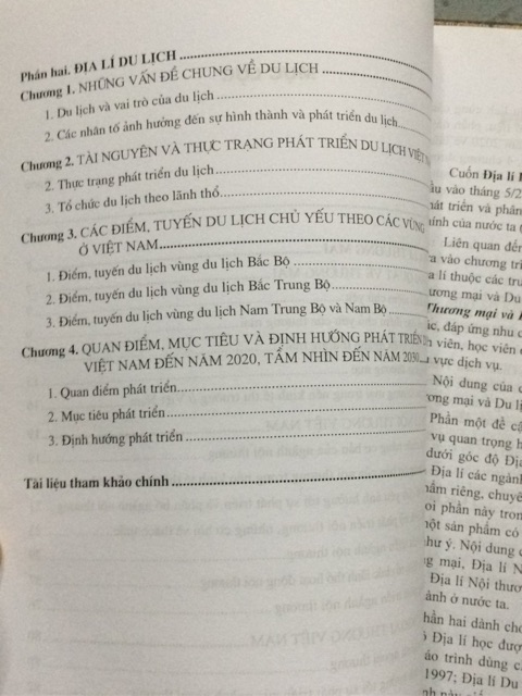 Sách - Địa lia dịch vụ Tập 2: Địa lí thương mại và dịch vụ