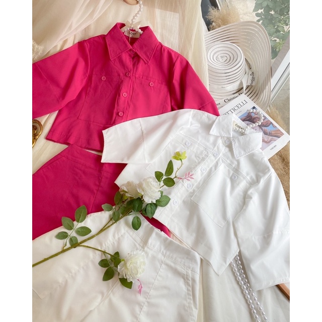 Set áo sơ mi tay ngắn croptop kèm quần short