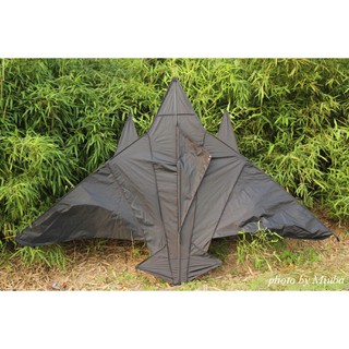 diều máy bay chiến đấu cỡ lớn vải PE chống nước mưa màu đen 1.95*1.3 m