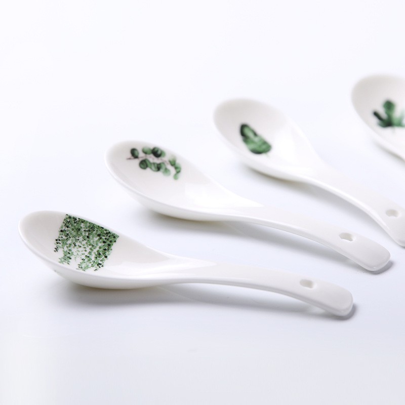 Muỗng ăn cơm, thìa ăn cơm kích thước 14cm chất liệu gốm sứ.
