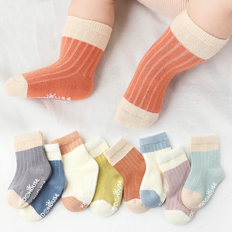 Vớ Cotton Mềm Mại Thoải Mái Thoáng Khí Chống Trượt Họa Tiết Kẻ Sọc In Chữ Cho Bé