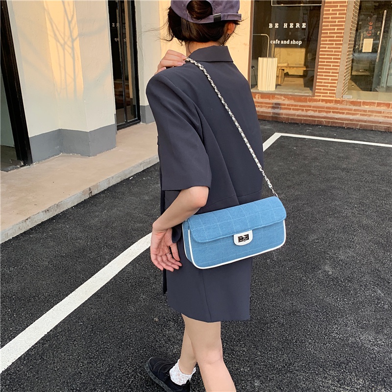 Túi đeo chéo IELGY vải denim phối dây xích phong cách retro