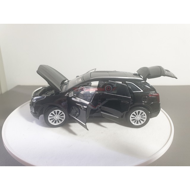 Xe mô hình Cadillac XT5, tỉ lệ 1:32
