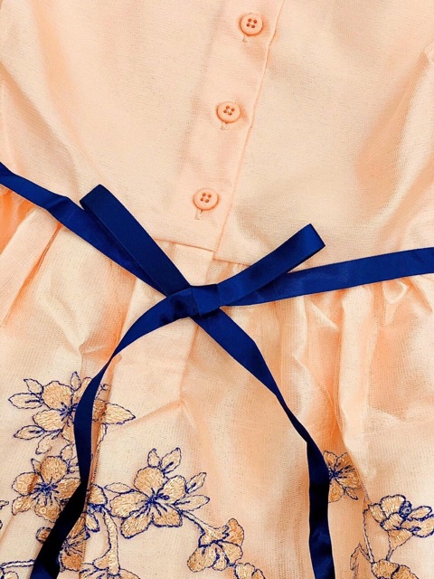 Đầm thêu hoa La Princess