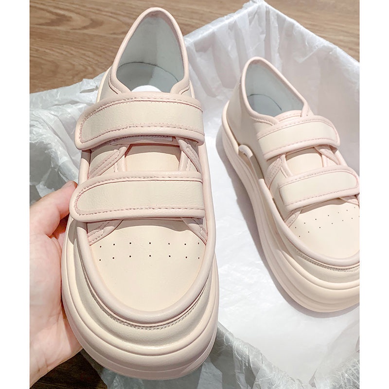 Giày Sneaker Đế Dày Phong Cách Mới Trọng Lượng Nhẹ Thoải Mái Dễ Phối Đồ Cho Nữ
