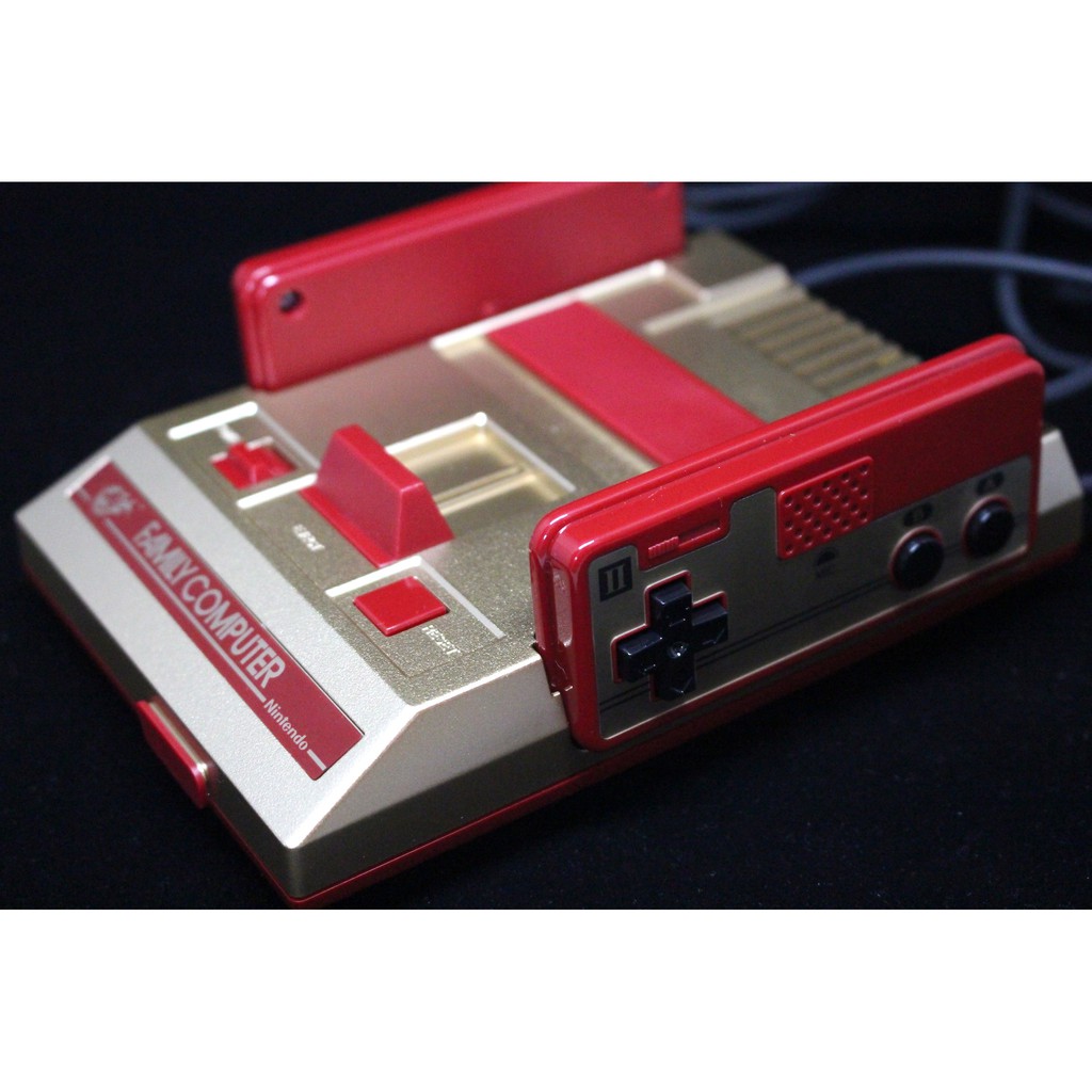 Máy game Nintendo Family Computer Mini Gold bản kỷ niệm 50 năm