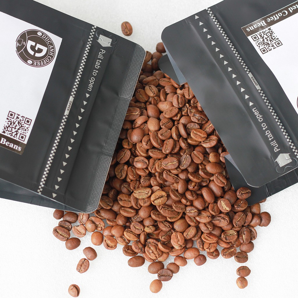 1Kg Cà Phê Rang Mộc Nguyên Hạt Robusta D COFFEE - Sản Phẩm Tâm Huyết Lựa Chọn Kỹ Trái Chín - 2 Gói Mỗi Gói 500g