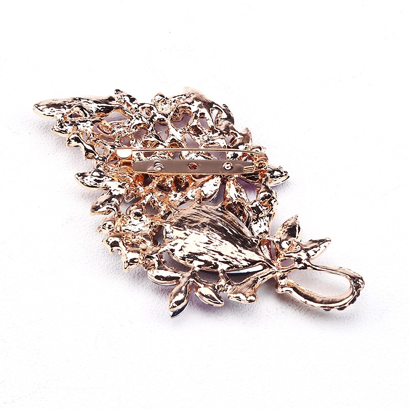 Trâm Cài Áo Hình Con Tê Giác Lớn Đính Đá Sang Trọng Cho Nữ