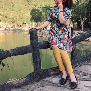 Áo dài cách tân hoạ tiết hoa lá