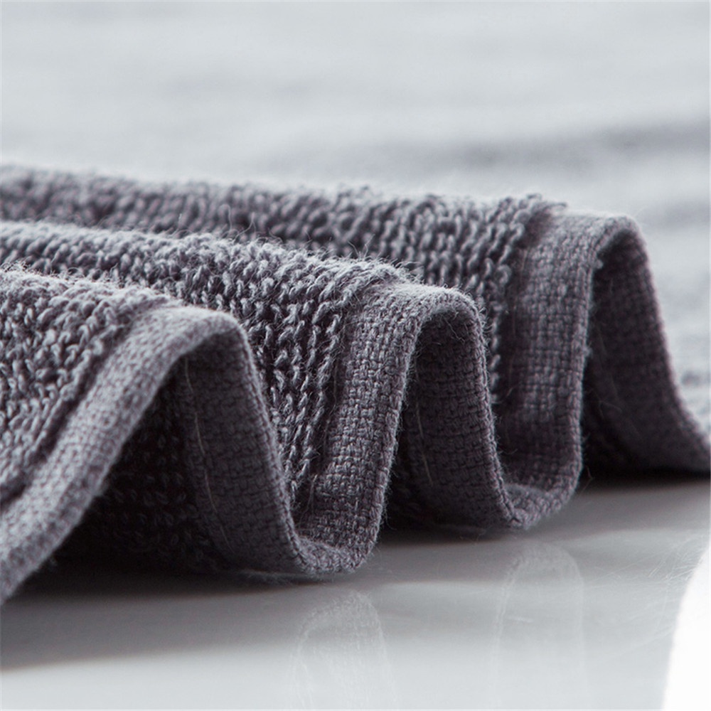 Khăn Lau Tay Vải Cotton Mềm Thấm Hút Hình Vuông Họa Tiết Chấm Bi Màu Trơn