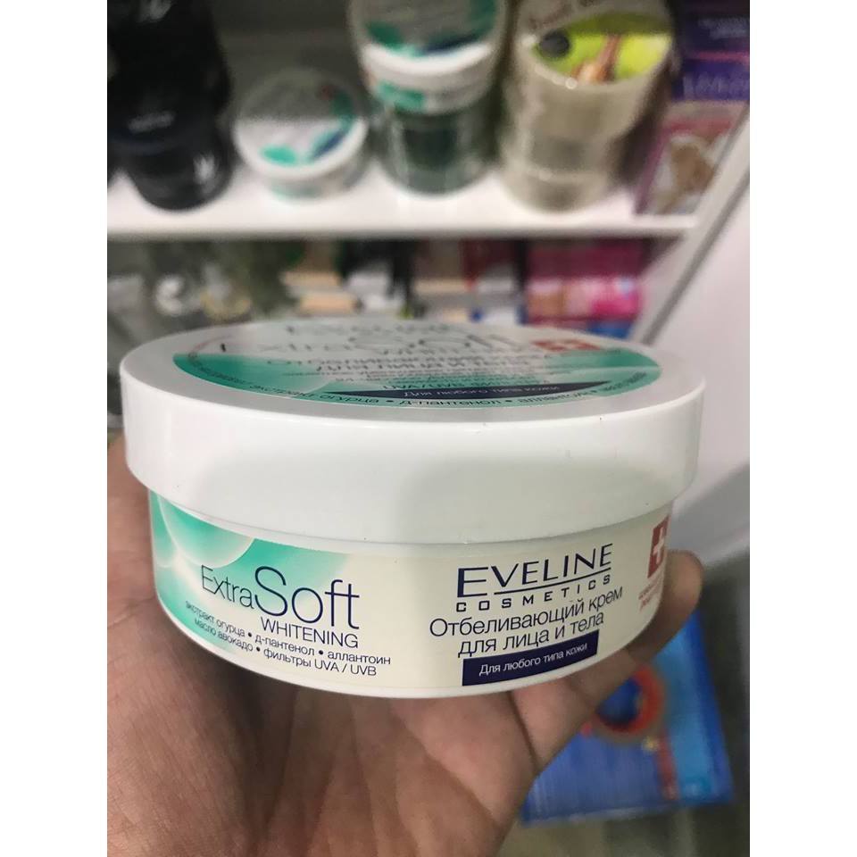 Kem dưỡng trắng da Eveline ExtraSoft whitening 200ml của Pháp