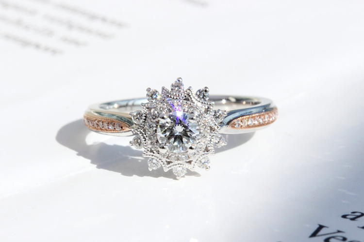 Nhẫn Vòng Hở Điện Pt950 Bạch Kim Hình Hoa Hướng Dương Cổ Điển