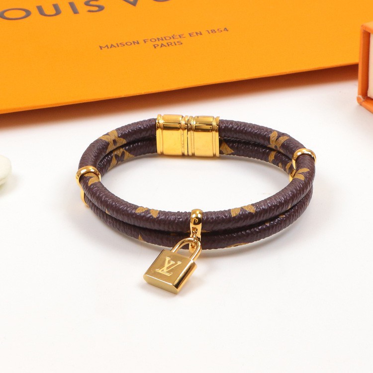 Lock Pendant Magnetic Leather Bracelet Fashion Belt Titanium Steel Bracelet Couple Jewelry