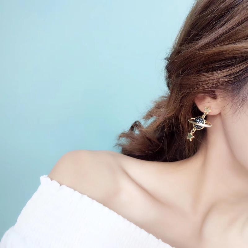 Khuyên tai nữ trang dáng dài tạo hình độc đáo