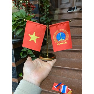 cờ để taplo trang trí xe hơi