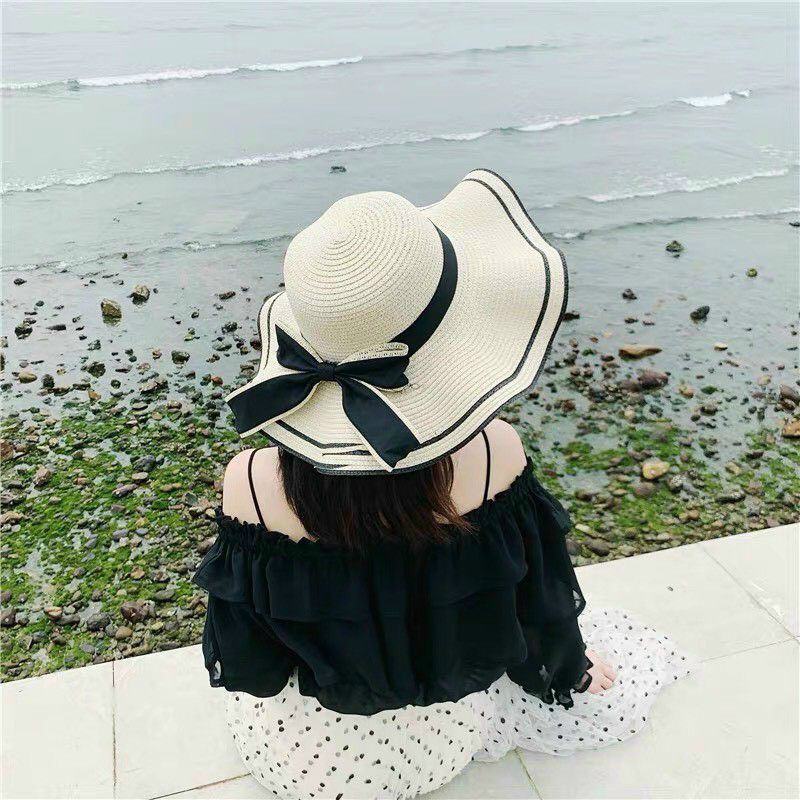 Mũ vành nơ có size phụ huynh và size học sinh.