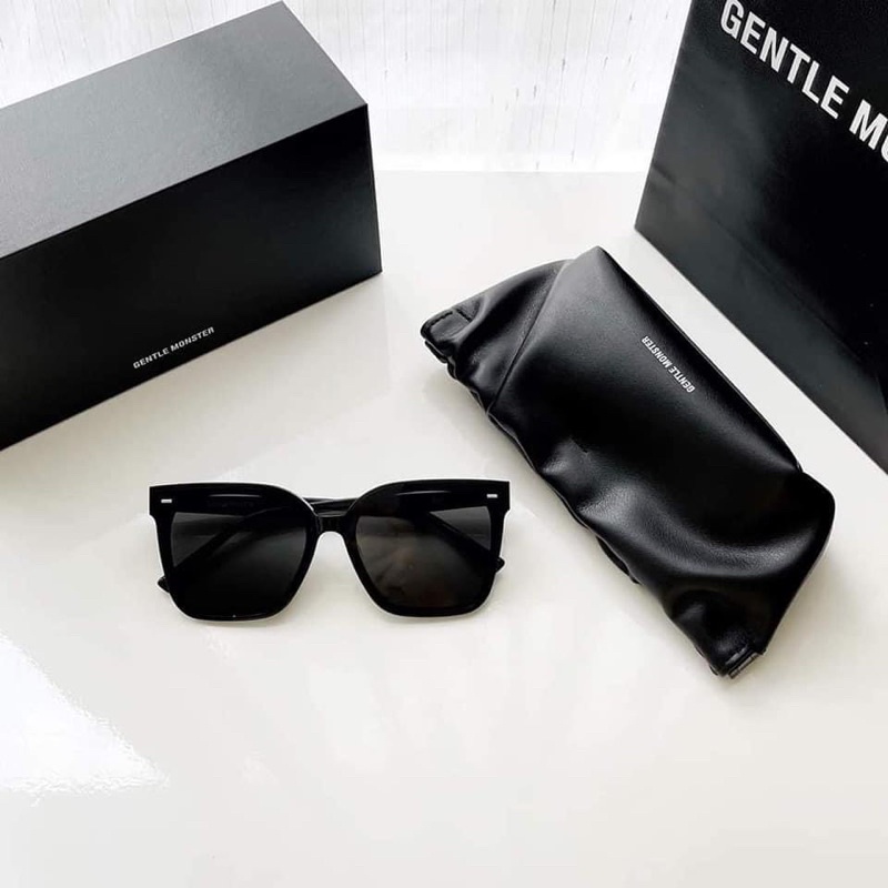 SAL 01 em kính đến từ nhà Gentle Monster