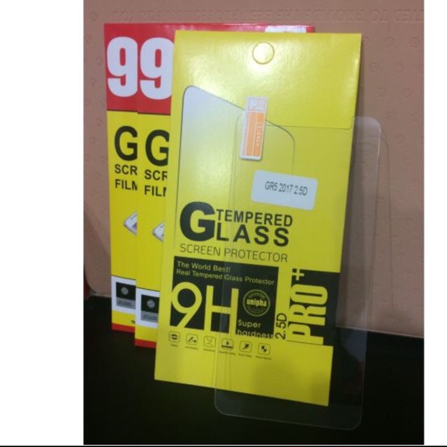 Combo 3 kính cường lực tặng ốp dẻo trong suốt cho GR5 2017